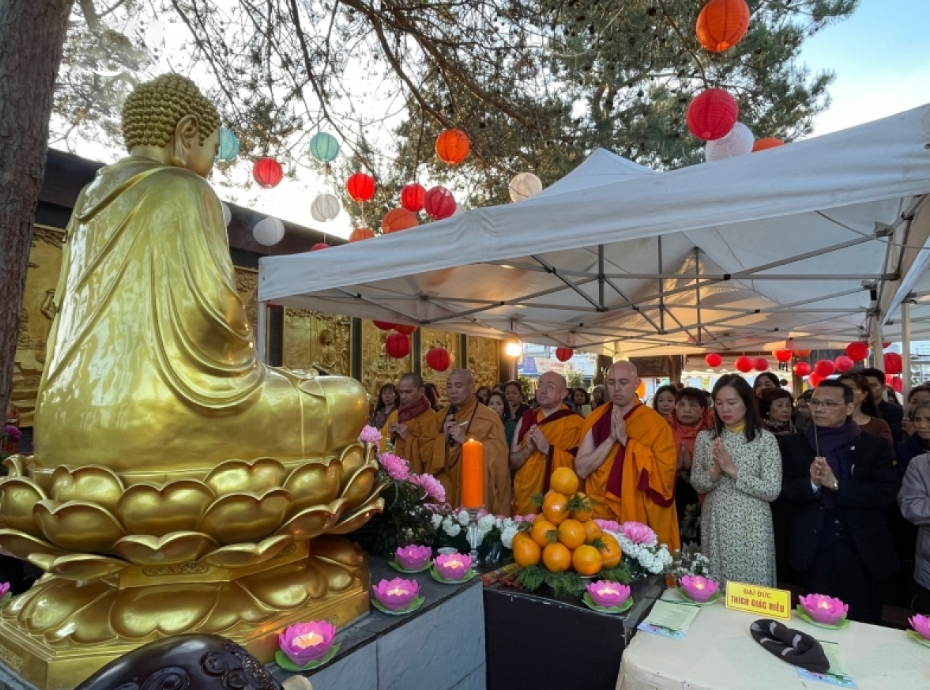 Lan tỏa văn hóa truyền thống qua Đại lễ Phật Đản ở Séc